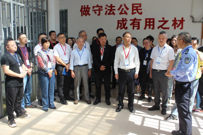 民建路橋總支與區(qū)政協(xié)五組聯(lián)合開展“清廉陽光行一一走進(jìn)看守所”2_調(diào)整大小.jpg 民建路橋總支與區(qū)政協(xié)五組聯(lián)合開展“清廉陽光行一一走進(jìn)看守所”2_調(diào)整大小.jpg