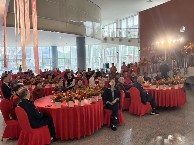 20251028005.jpg 20251028005.jpg